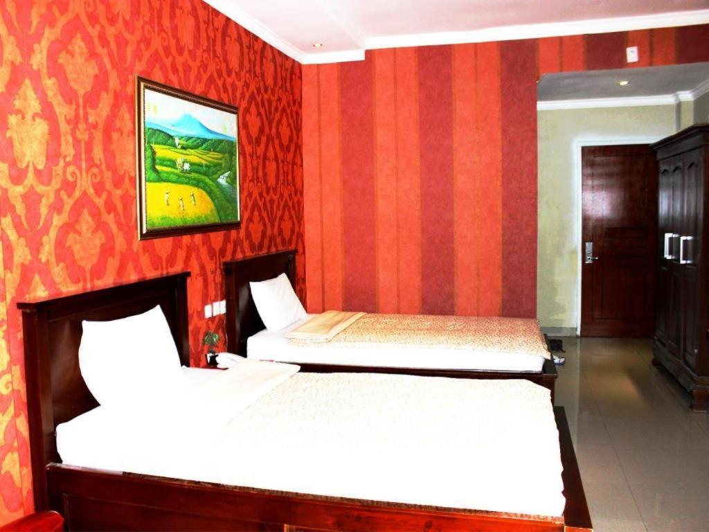 Albis Hotel