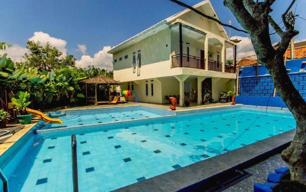 Albis Hotel Ciwidey