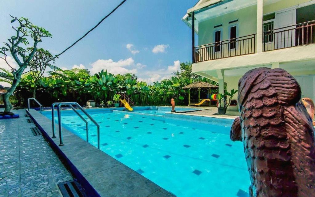 Albis Hotel 2*